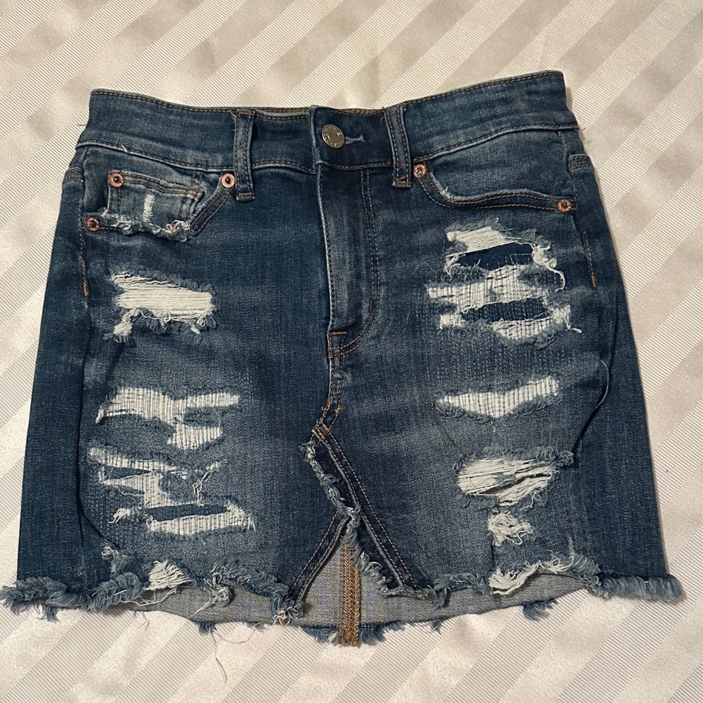 American Eagle Women's Distressed Denim Skirt